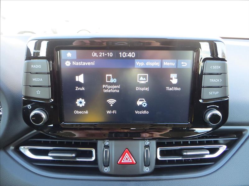 Hyundai i30 1,0 T-GDI Smart AUT7 ČR TOP - fotka 16 z 23