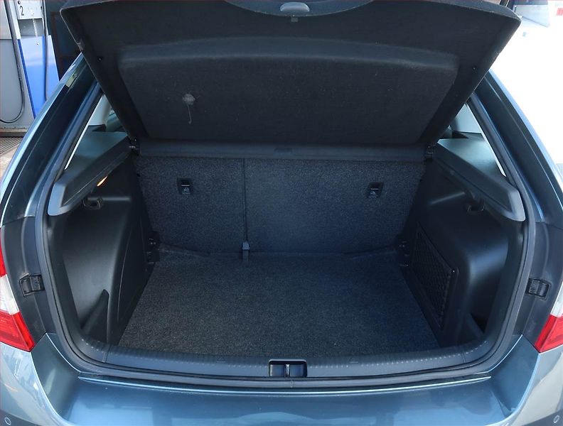 Škoda Rapid (2016) Spaceback 1.2 TSI, Serv.kniha - fotka 13 z 17