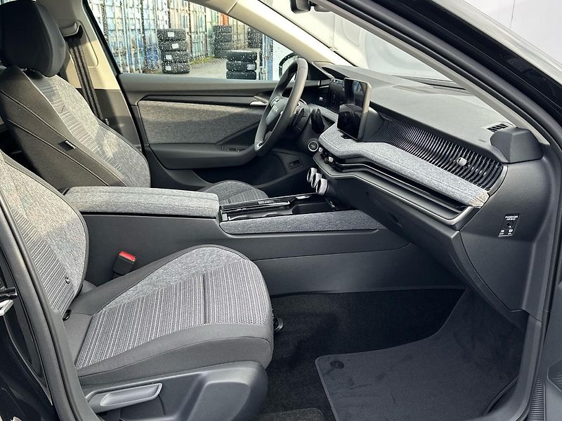 Škoda Superb (2025) 2,0 TDI 110 kW 7-stup. automat - fotka 11 z 22