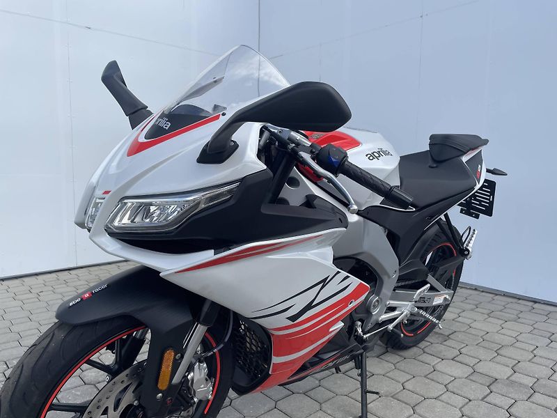 Aprilia (2025) RS 125 EU5+ - fotka 8 z 11