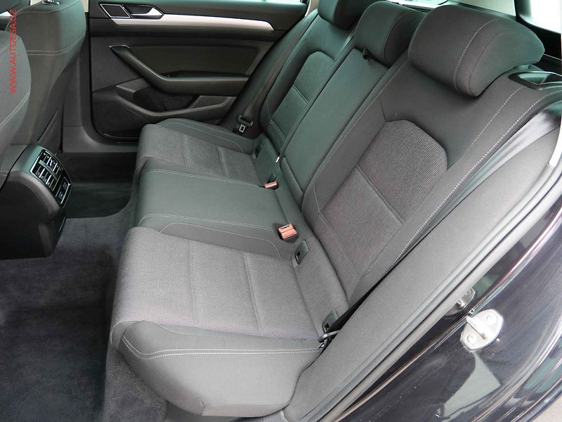 Volkswagen Passat (2018) 1.6 TDi, Comfortline, DSG - fotka 10 z 21