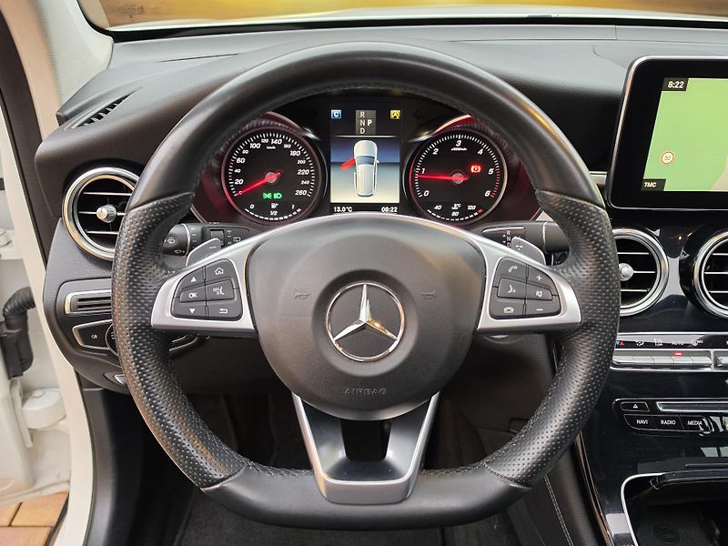 Mercedes-Benz GLC 350CDi 190kW 4MATIC*PANORAMA* - fotka 17 z 53