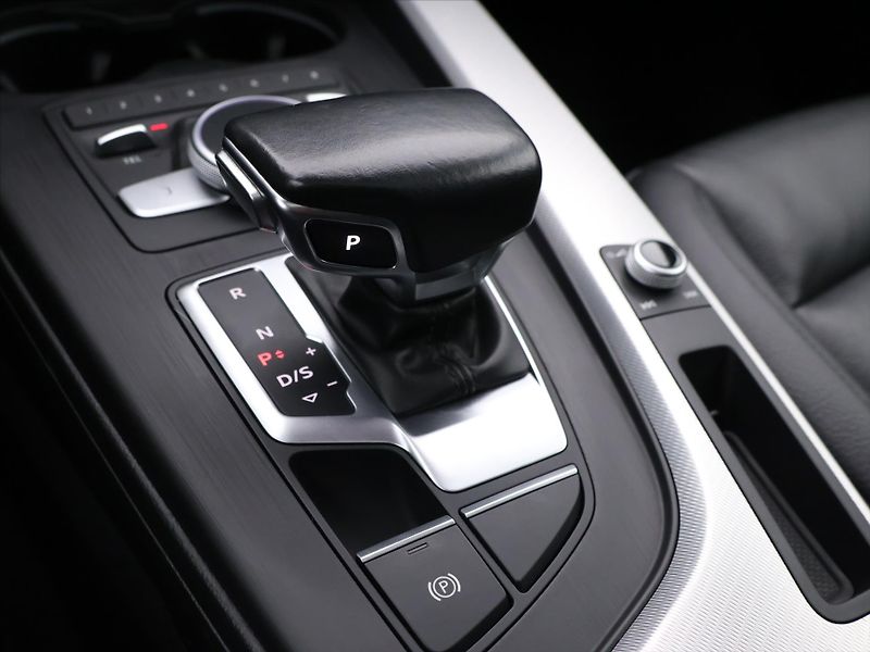 Audi A4 2,0 TFSI 185kW Quattro S-LINE - fotka 24 z 33