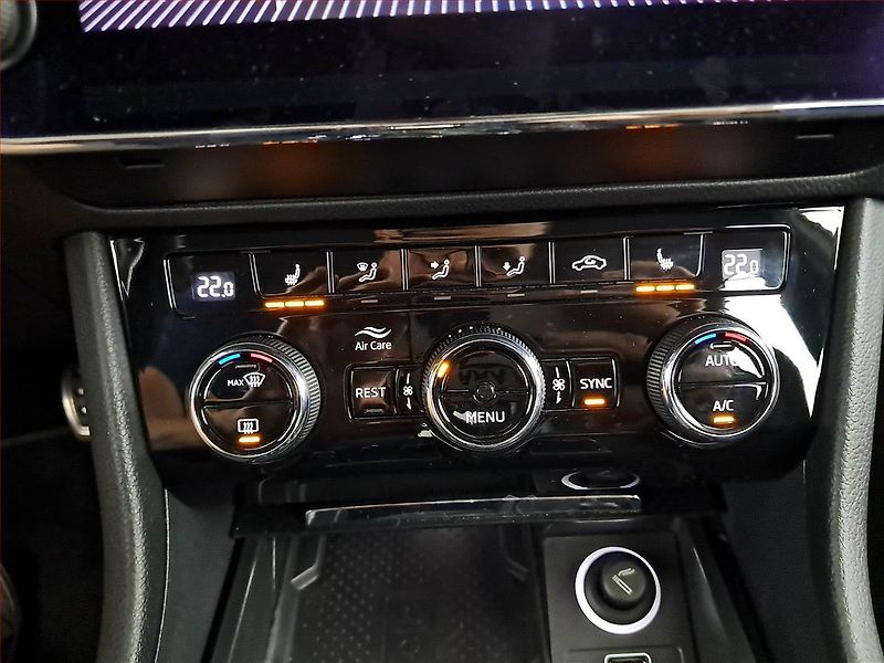 Škoda Superb (2020) Sportline 1.5 TSI - fotka 15 z 24