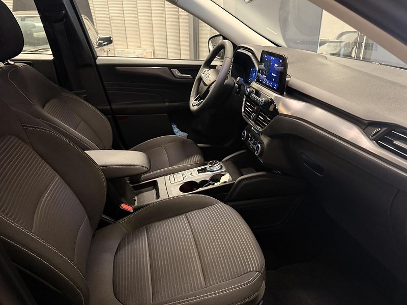 Ford Kuga (2023) 2.5 HYBRID, - fotka 15 z 31