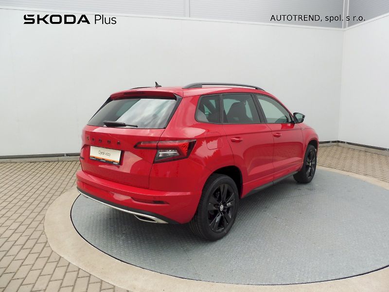 Škoda Karoq (2019) SportLine 1,5 TSI 110kW - fotka 2 z 29