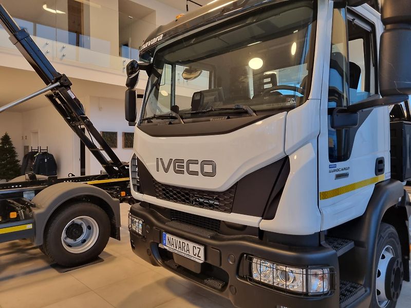 Iveco Eurocargo 120E22 KONTEJNER 8T - fotka 7 z 19