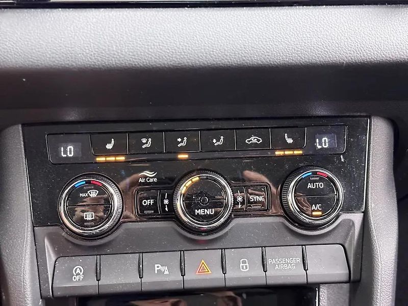 Škoda Karoq 1.5TSI DSG 110kW Style TZ - fotka 5 z 7