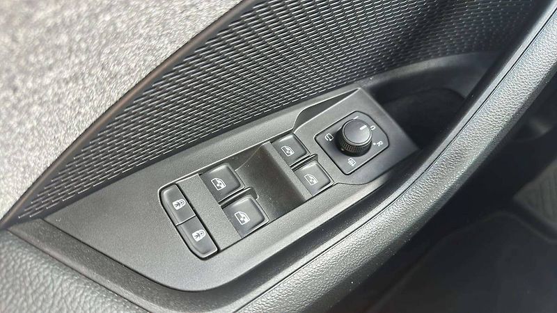 Škoda Octavia Combi Top Selection 2,0TDI/110 - fotka 19 z 30