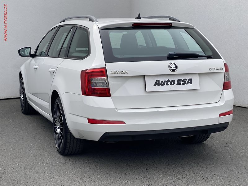 Škoda Octavia (2013) 1.4 TSi, Elegance, DSG - fotka 6 z 19
