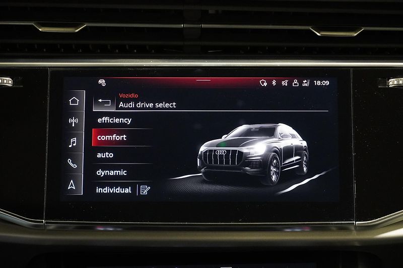 Audi Q8 55 TFSI,ČR,DPH,ZÁRUKA 2028 - fotka 24 z 33