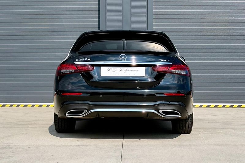 Mercedes-Benz Třídy E (2020) E 220d 4Matic AMG Line - fotka 23 z 112