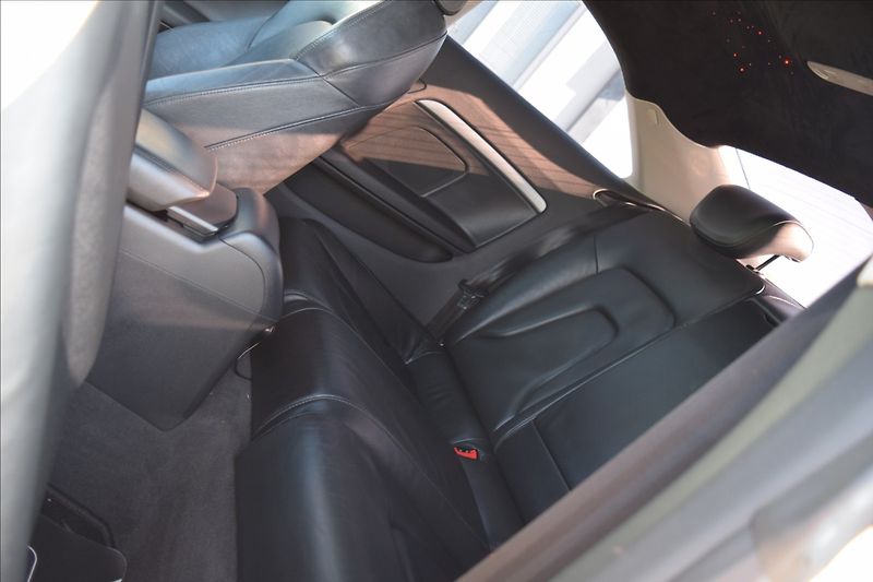 Audi A5 3,0 TDI 176KW S-LINE ALU SERVI - fotka 18 z 48