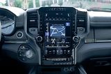 Dodge RAM (2023) 1500 5.7 HEMI V8 LIMITED/NIGHT - náhled 19