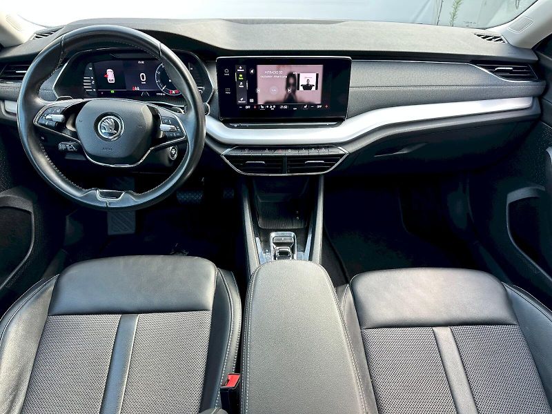 Škoda Octavia (2022) 2.0 TDI 110kW DSG Style Combi - fotka 5 z 22