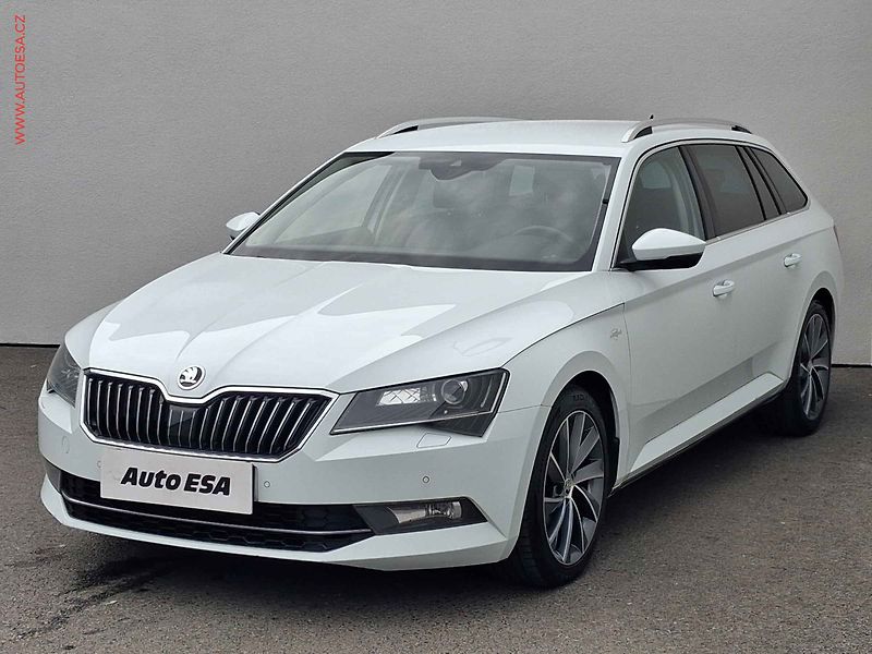 Škoda Superb (2017) 2.0TDi, DSG, bixen, kůže - fotka 3 z 21