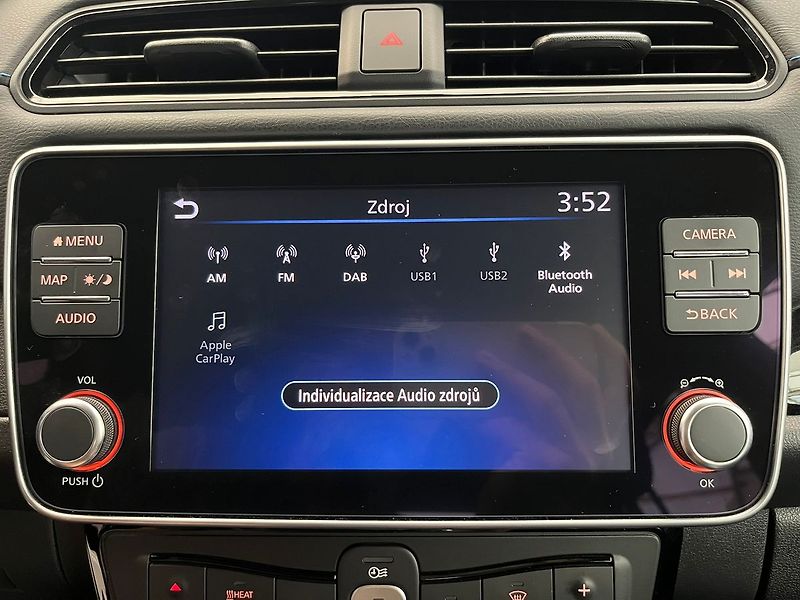 Nissan Leaf N-Connecta, 110 kW, 40kWh - fotka 69 z 72