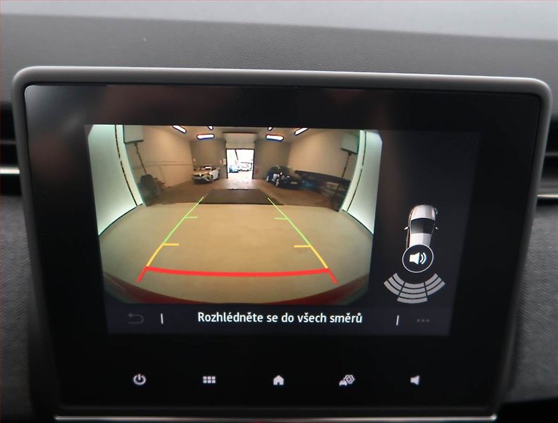 Renault Clio (2025) 1.0 TCe, Navigace, Tempomat - fotka 18 z 19