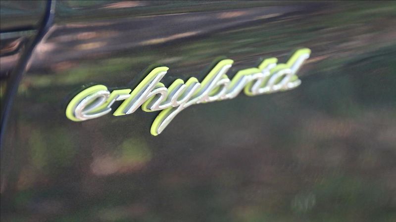 Porsche Panamera 2,9 343KW, DPH, ČR,4 E-HYBRID - fotka 66 z 77