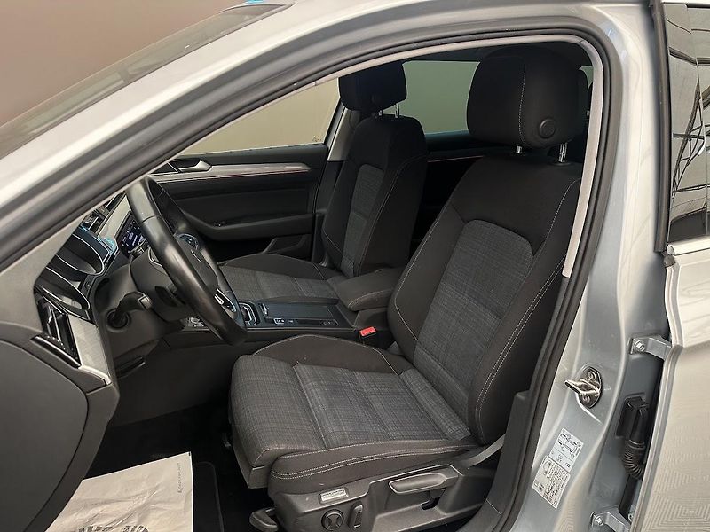 Volkswagen Passat (2022) 2.0 TDi Style Business DSG  - fotka 9 z 30