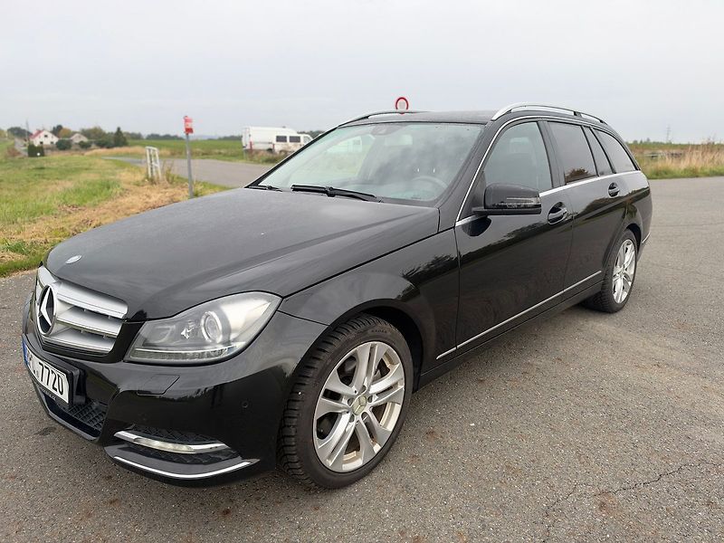 Mercedes-Benz Třídy C Kombi 125 kW diesel  142000 KM - fotka 1 z 18