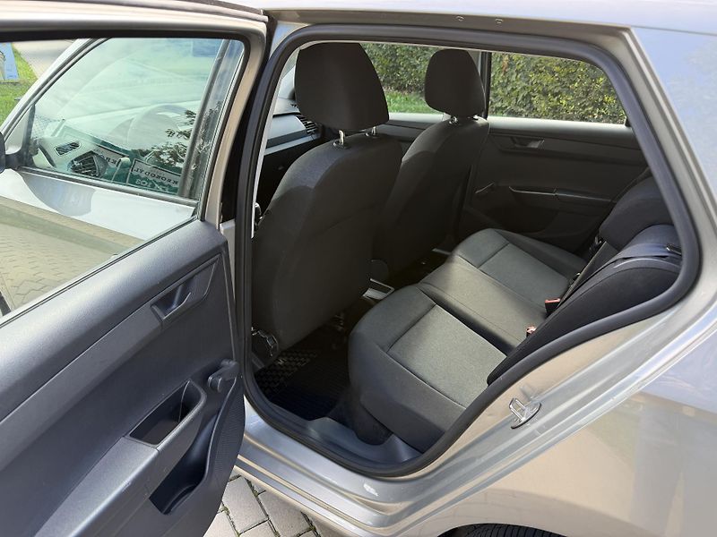 Škoda Fabia 1.0 55 kW 83000 km  - fotka 16 z 23