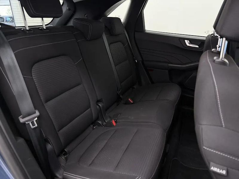 Ford Kuga 2.5PHEV 140kW Titanium DPH TZ - fotka 12 z 14