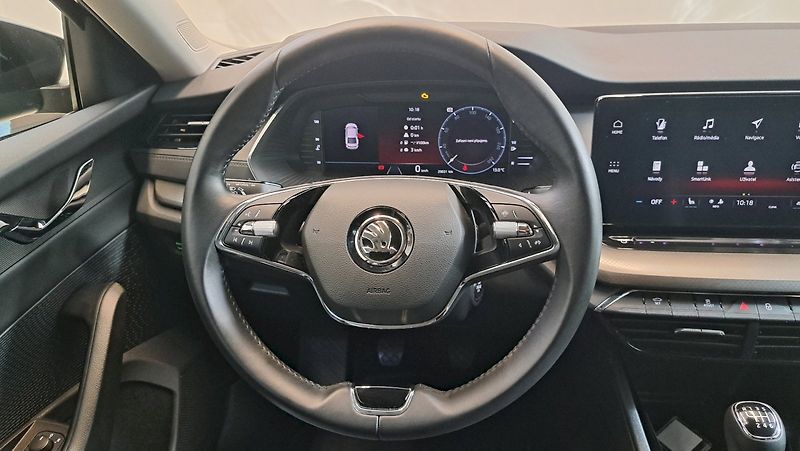 Škoda Octavia (2023) Ambition 1,5 TSI 110 kW - fotka 20 z 23