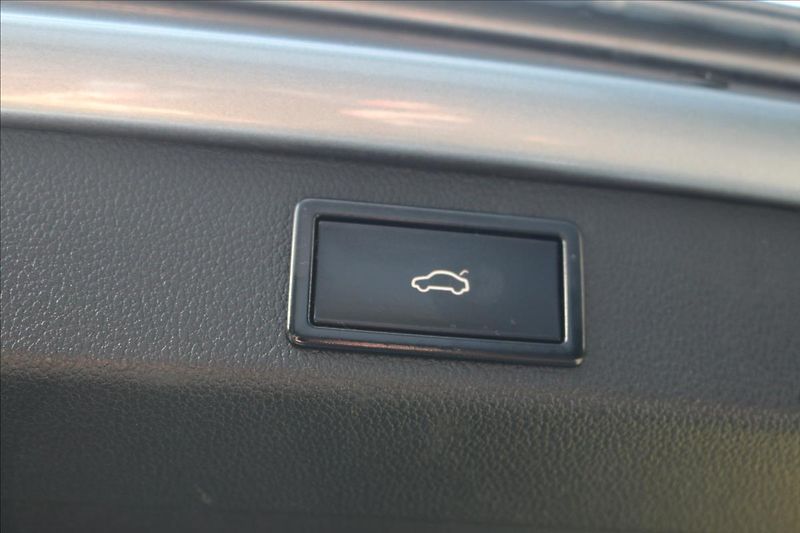 Škoda Superb 2,0 TDi, DSG , 4x4 - fotka 44 z 52