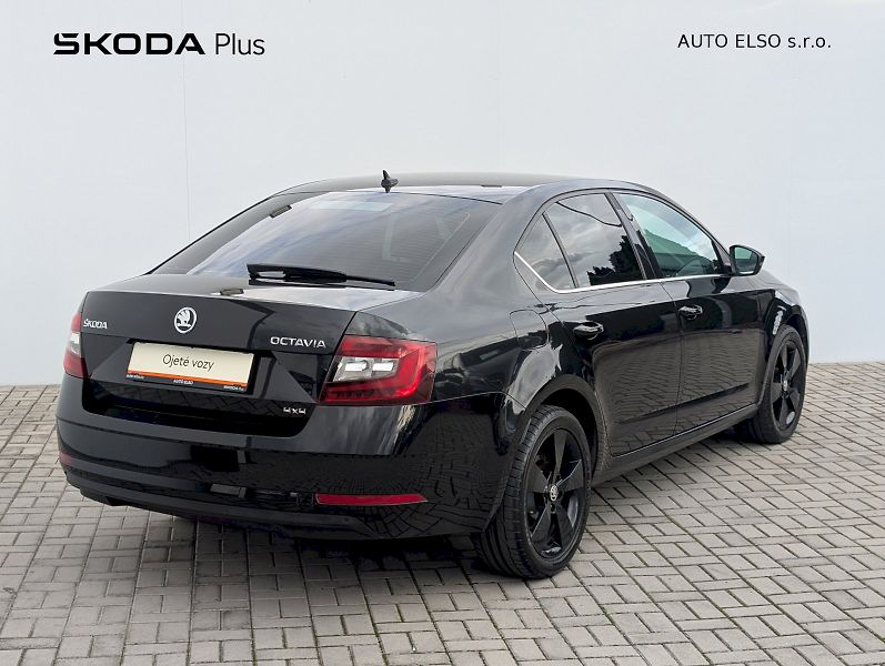 Škoda Octavia (2017) 2.0 TDI / 110 kW 4x4 Style Plu - fotka 2 z 30