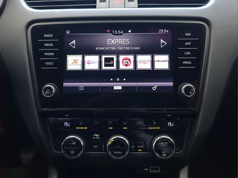 Škoda Octavia (2019) 1.6 TDI, Navi, Tempomat - fotka 12 z 21