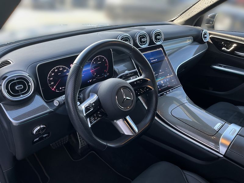 Mercedes-Benz GLC SUV 220 d 4MATIC AMG Line - fotka 10 z 18