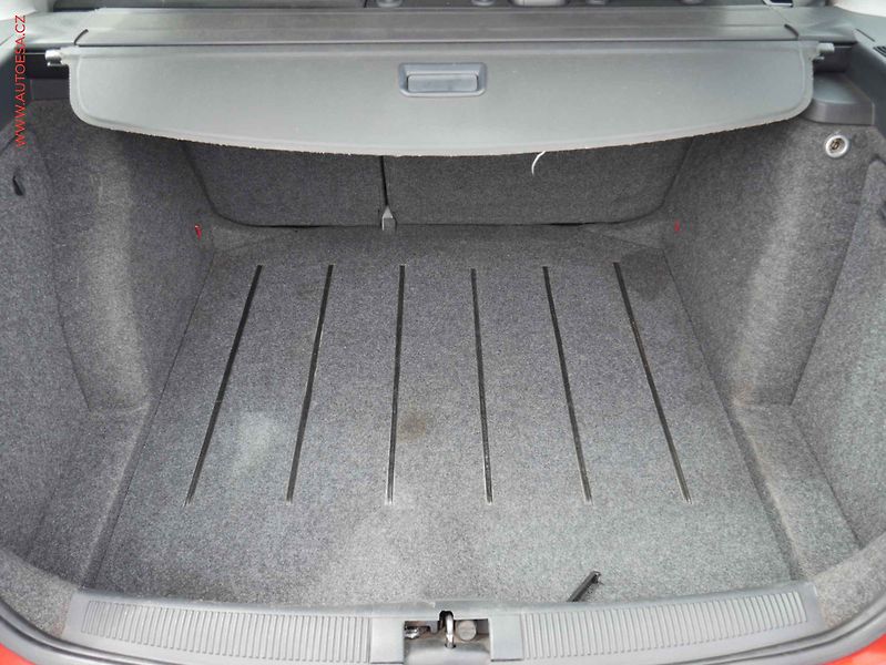 Škoda Fabia (2004) 1.9 SDi, ČR, Klima - fotka 7 z 14