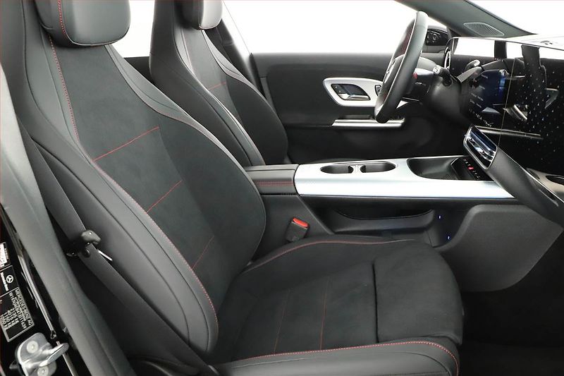 Mercedes-Benz CLA (2026) 200 - fotka 7 z 20