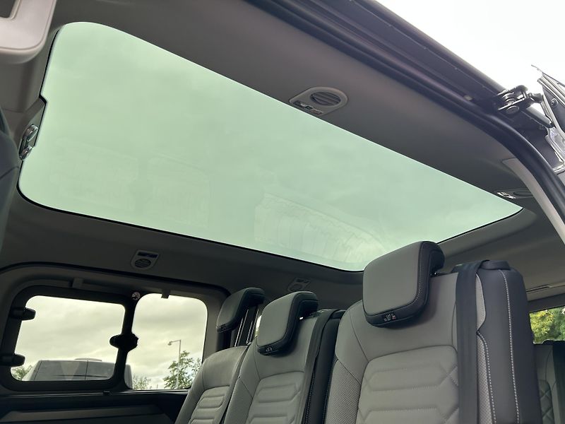 Ford Tourneo Custom Titanium X L2 2.0EcoBlue 125kW - fotka 14 z 37