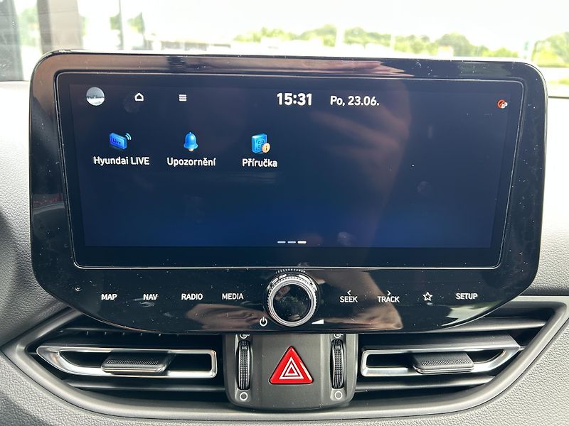 Hyundai i30 WG 26 1,6 T-GDI DCT N LINE - fotka 24 z 29