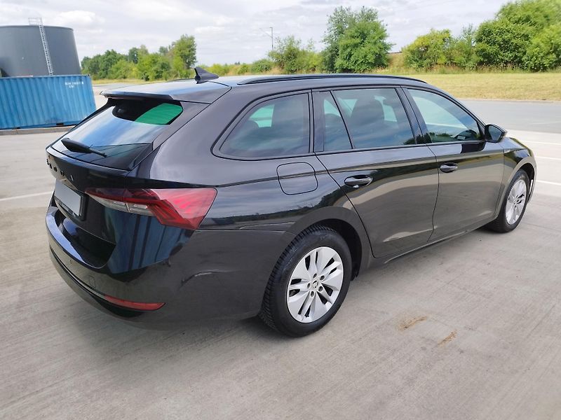 Škoda Octavia (2021) IV,1.0TSI,volat-608 081 843 - fotka 3 z 22