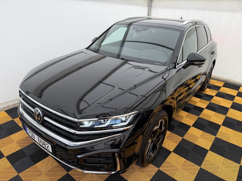 Volkswagen Touareg 3.0Tdi*1-MAJ*DPH*HUD*R-LINE* - fotografie inzerátu