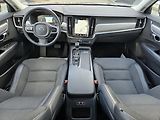 Volvo V90 D4 2,0 140kW 4x4 DPH MOMENTUM - náhled 7