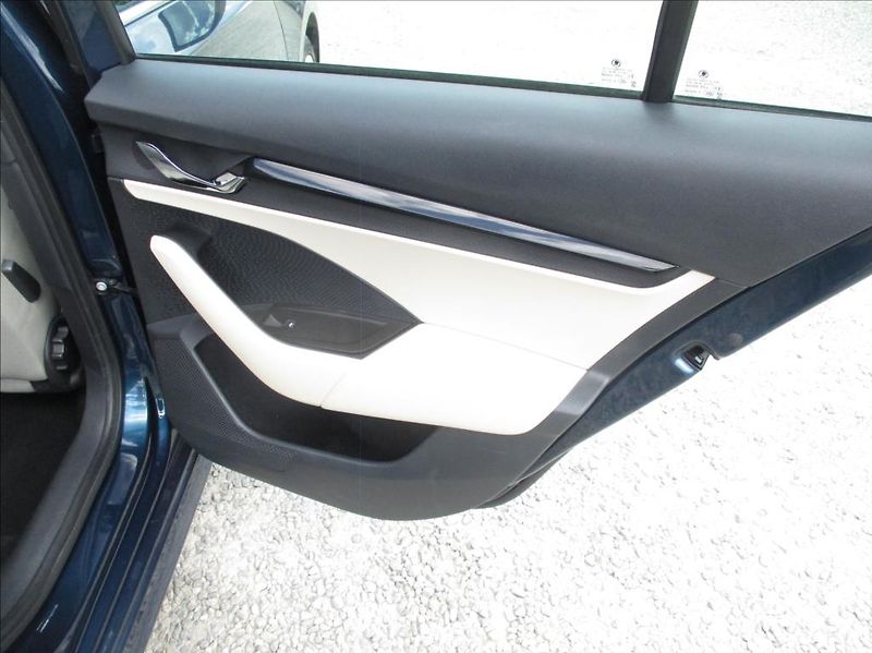 Škoda Octavia 2,0 TDI, Style,DSG,NAVI,CZ - fotka 13 z 45