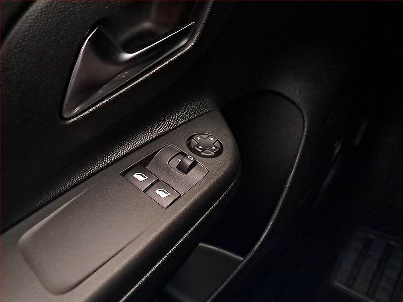 Opel Corsa (2021) 1.2, Serv.kniha, Tempomat - fotka 18 z 18