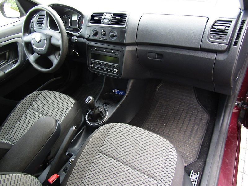 Škoda Roomster (2013) 1.2 TSI 63kW  70000KM - fotka 14 z 31