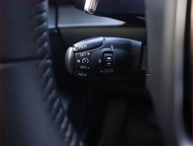 Peugeot 208 (2023) 1.2 PureTech, Automat, Navi - fotka 23 z 23
