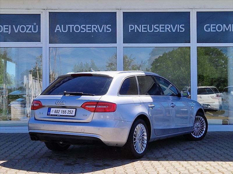 Audi A4 Avant 2,0 d ALUKOLA AUTOKLIMA - fotka 5 z 28