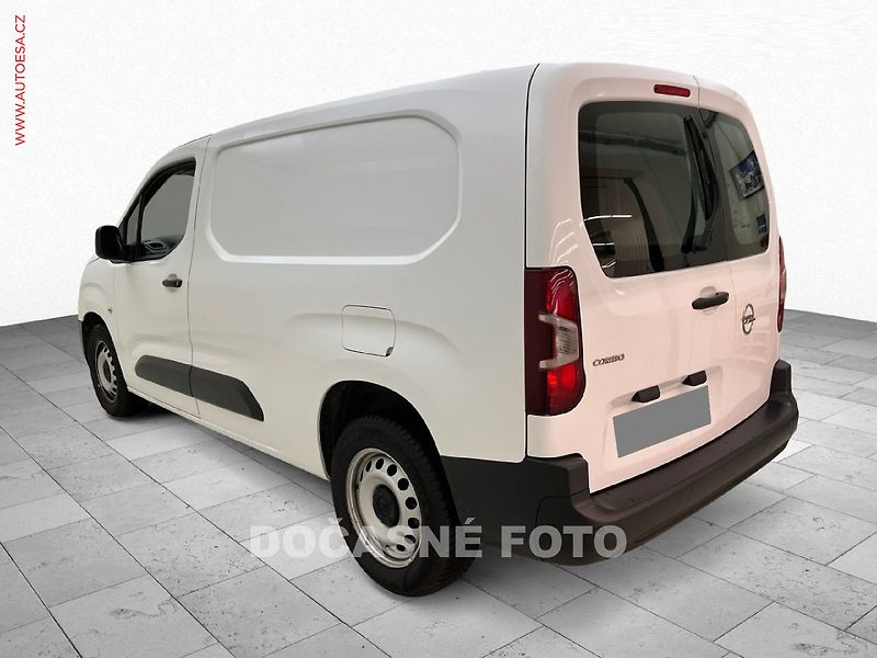 Opel Combo (2022) 1.5CDTi MAXi, 96kW, AC - fotka 4 z 7
