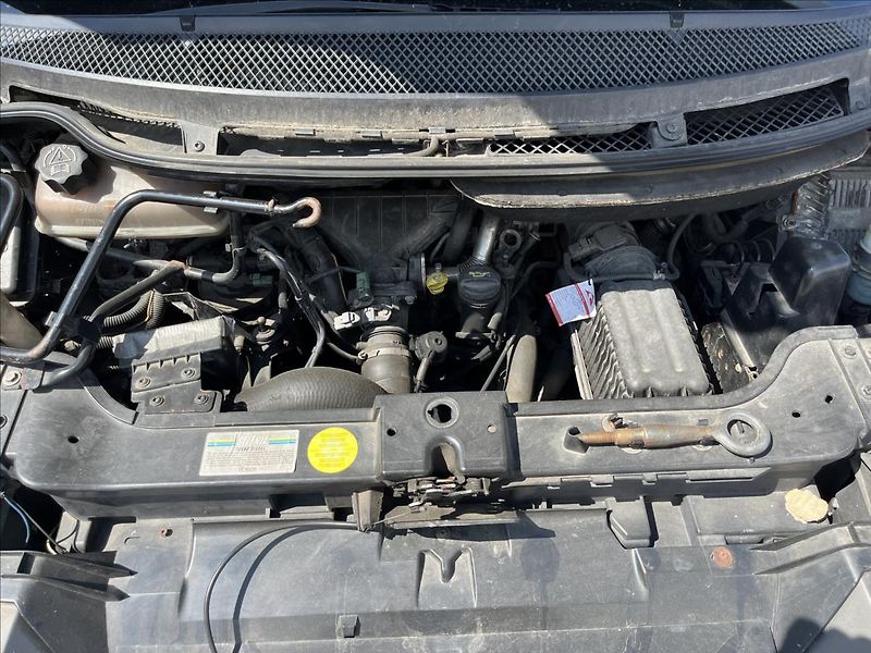 Lancia Phedra 2,0 JTD KLIMA TAŽNÉ STK 7/2028 - fotka 29 z 34