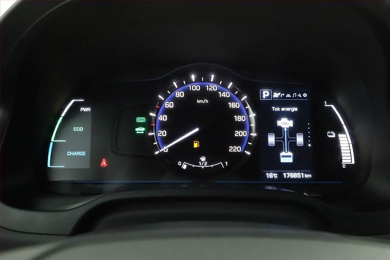 Hyundai Ioniq (2017) Hybrid, Automat, Serv.kniha - fotka 12 z 16