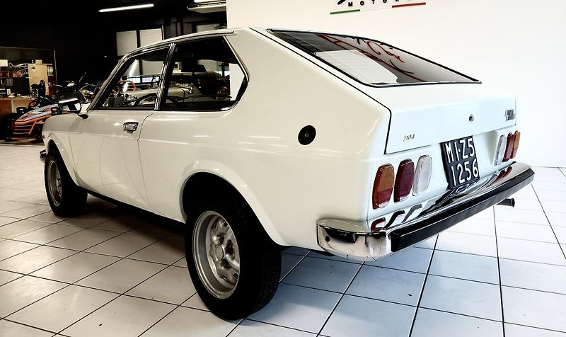Fiat 128 Coupe 1100 3p TOP STAV ! - fotka 9 z 13