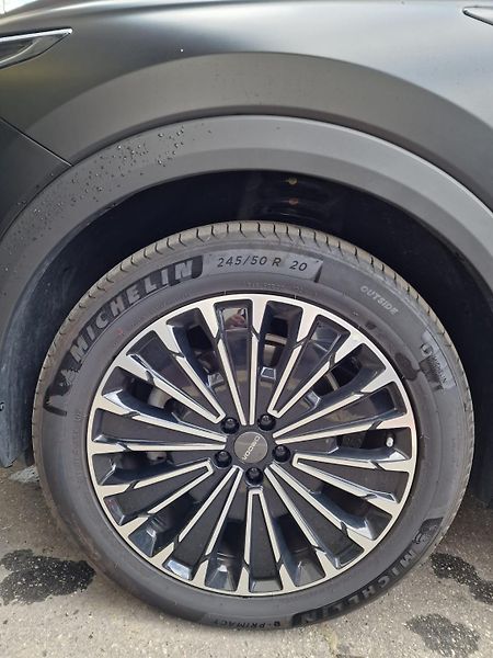 Omoda 9 (2026) SHS Premium 1.5 TGDI - fotka 9 z 23