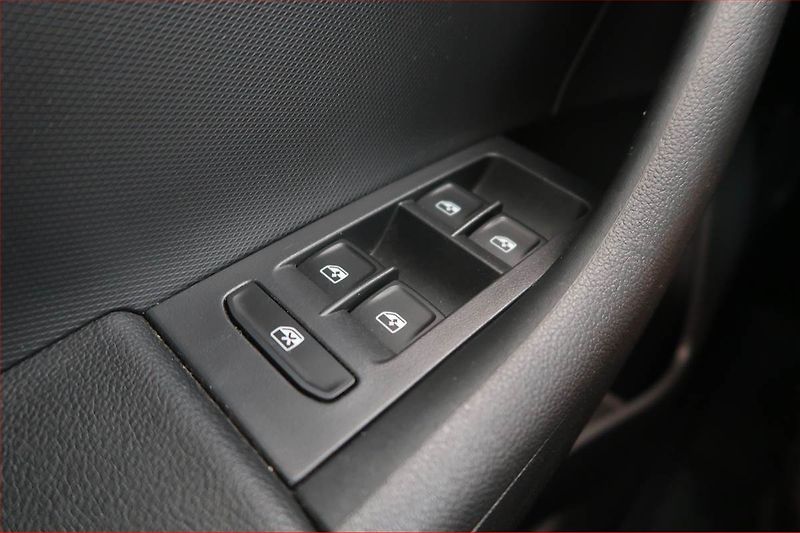 Škoda Rapid (2019) Style 1.0 TSI, Bi-Xenony - fotka 16 z 16